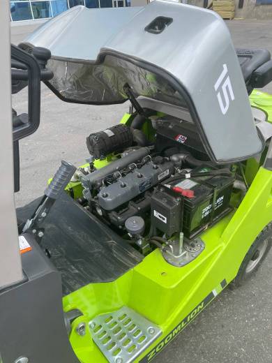 Вилочный погрузчик ZOOMLION FL15Z