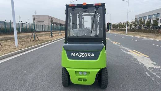 Вилочный погрузчик MAXORA FB30