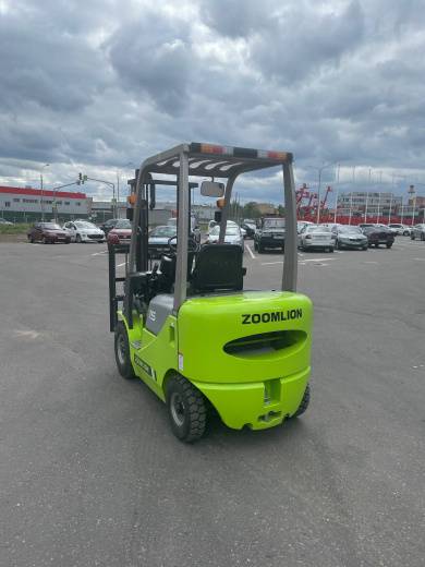 Вилочный погрузчик ZOOMLION FL15Z