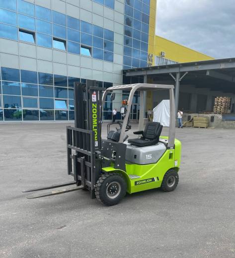 Вилочный погрузчик ZOOMLION FL15Z