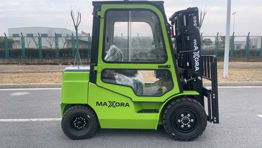 Вилочный погрузчик MAXORA FB30