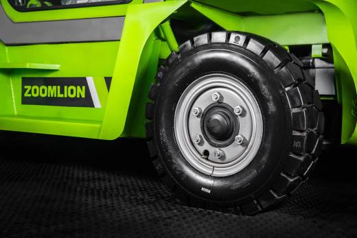 Вилочный погрузчик ZOOMLION FD50