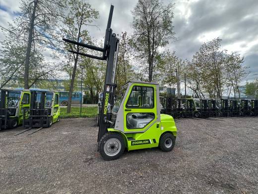 Вилочный погрузчик ZOOMLION FD30Z