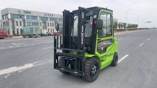 Вилочный погрузчик MAXORA FB30