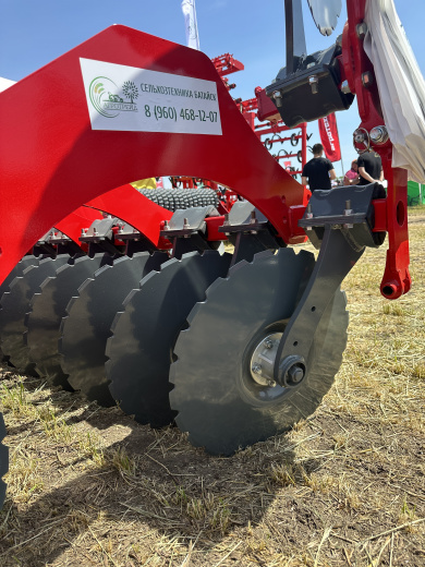 Дискатор Ares XL (дисковая борона Unia)